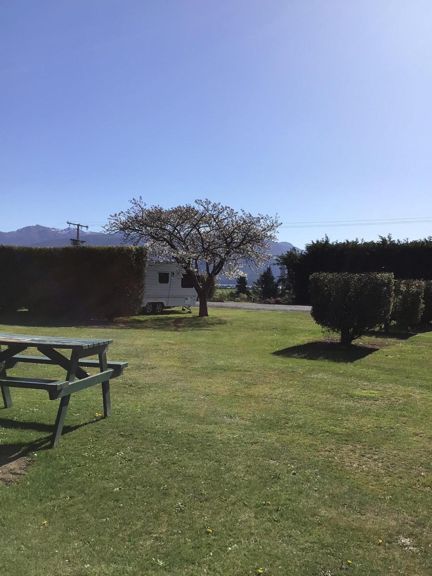 Fiordland Great Views Holiday Park เทอาเนา ภายนอก รูปภาพ