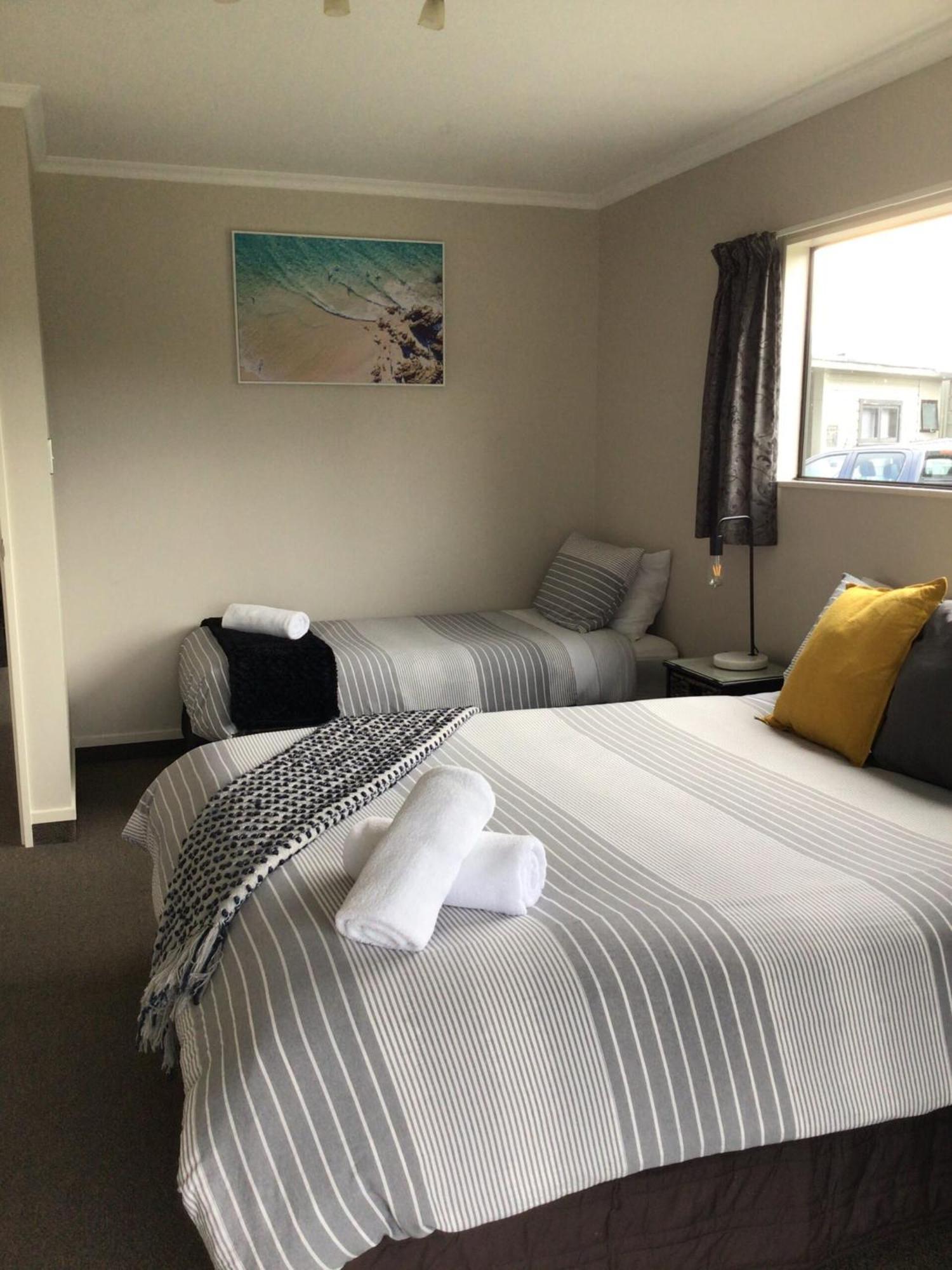 Fiordland Great Views Holiday Park เทอาเนา ภายนอก รูปภาพ