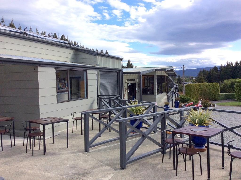 Fiordland Great Views Holiday Park เทอาเนา ภายนอก รูปภาพ