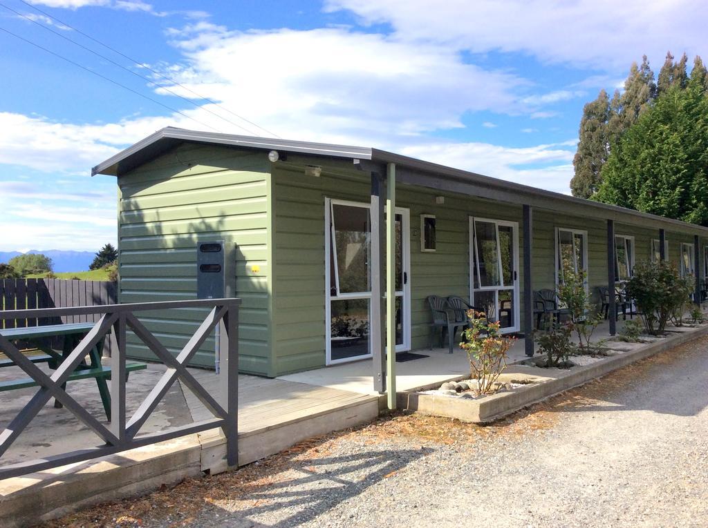 Fiordland Great Views Holiday Park เทอาเนา ภายนอก รูปภาพ