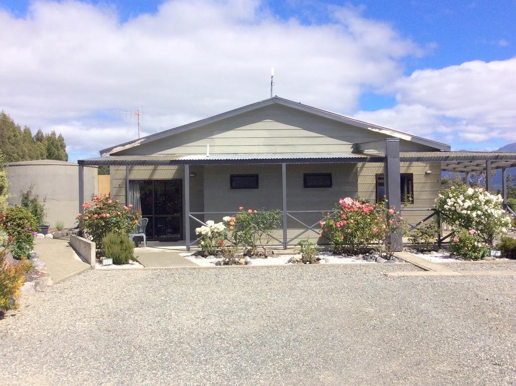 Fiordland Great Views Holiday Park เทอาเนา ภายนอก รูปภาพ