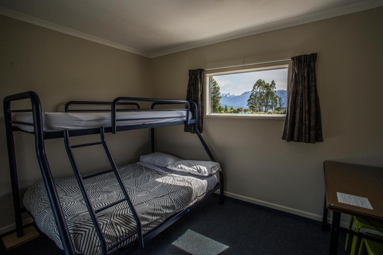 Fiordland Great Views Holiday Park เทอาเนา ภายนอก รูปภาพ